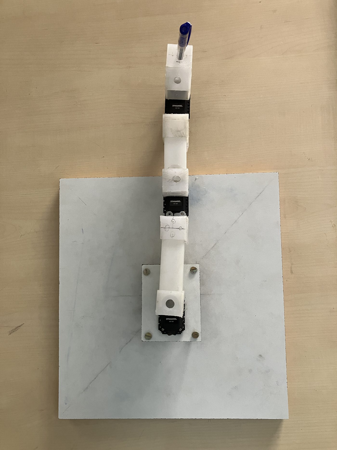 Modular links and adapters in a straight serial configuration.